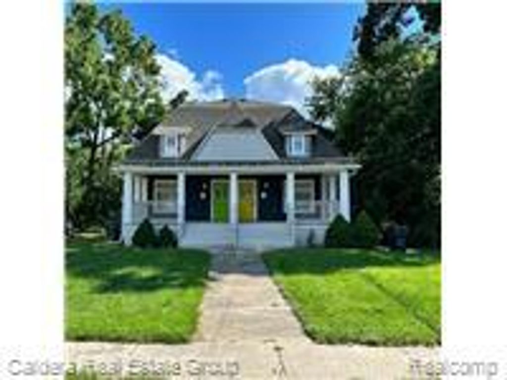 27 Henry Clay, Pontiac