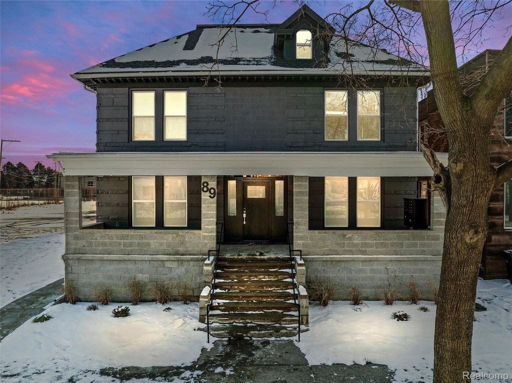 89 W Philadelphia Street 8, Detroit