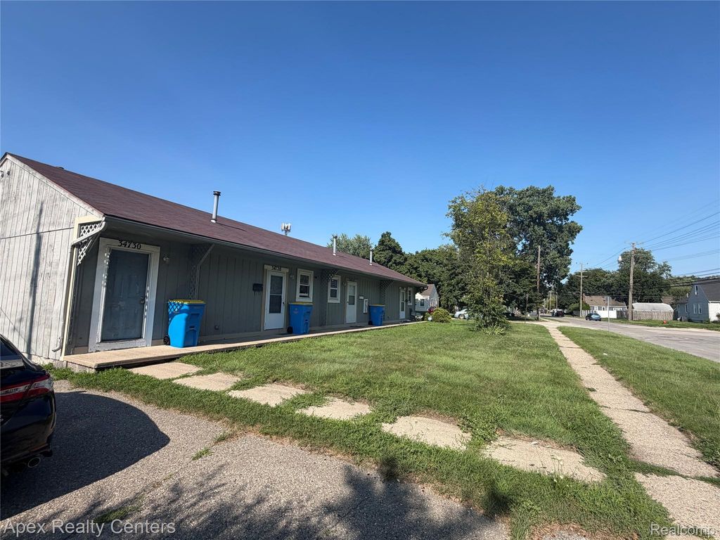 34190 Forest Street, Wayne