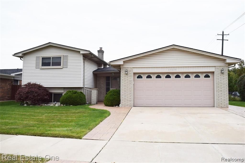 43608 Lombardy Drive, Canton charter township