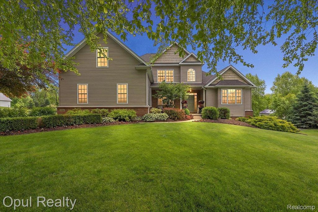 5164 Birch Lane, Springfield charter township