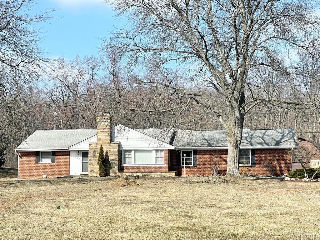 7263 Verona Drive, West Bloomfield charter township
