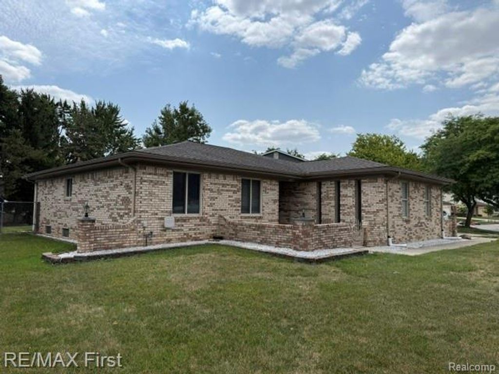 15012 Congress Drive, Sterling Heights city