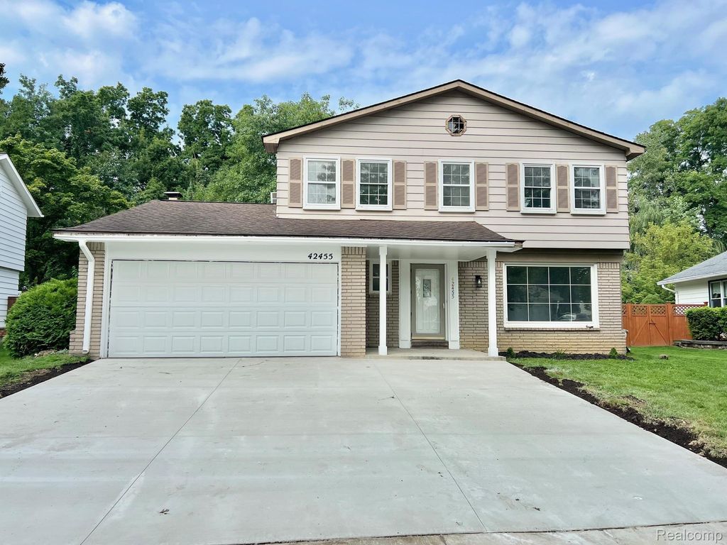 42455 Park Ridge Road, Novi city