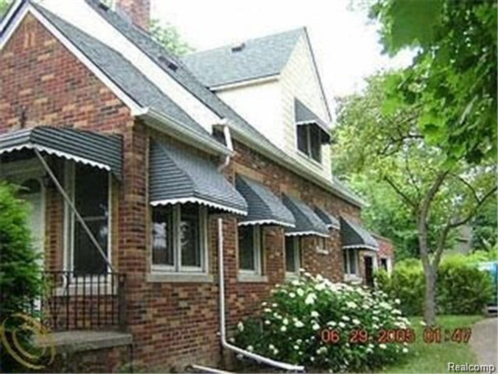 5835 Putnam Drive, West Bloomfield charter township