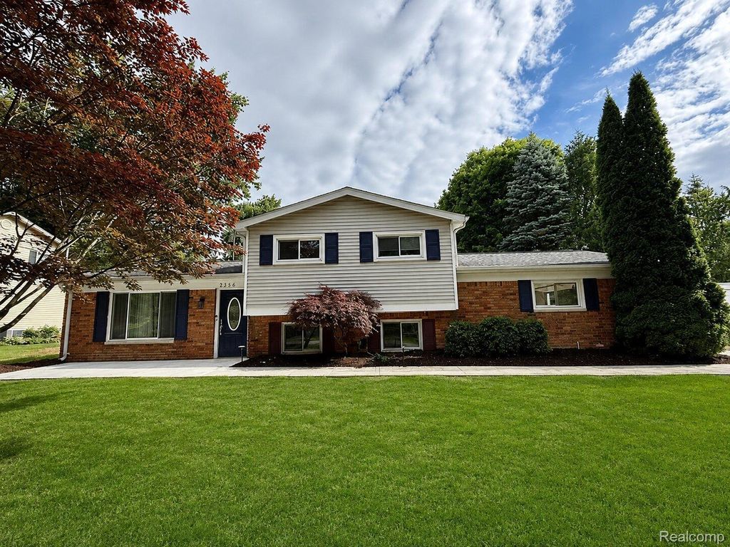 2360 Oklahoma Avenue, Rochester Hills city