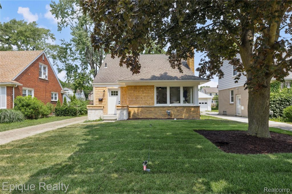 1808 W 12 Mile Road, Royal Oak city