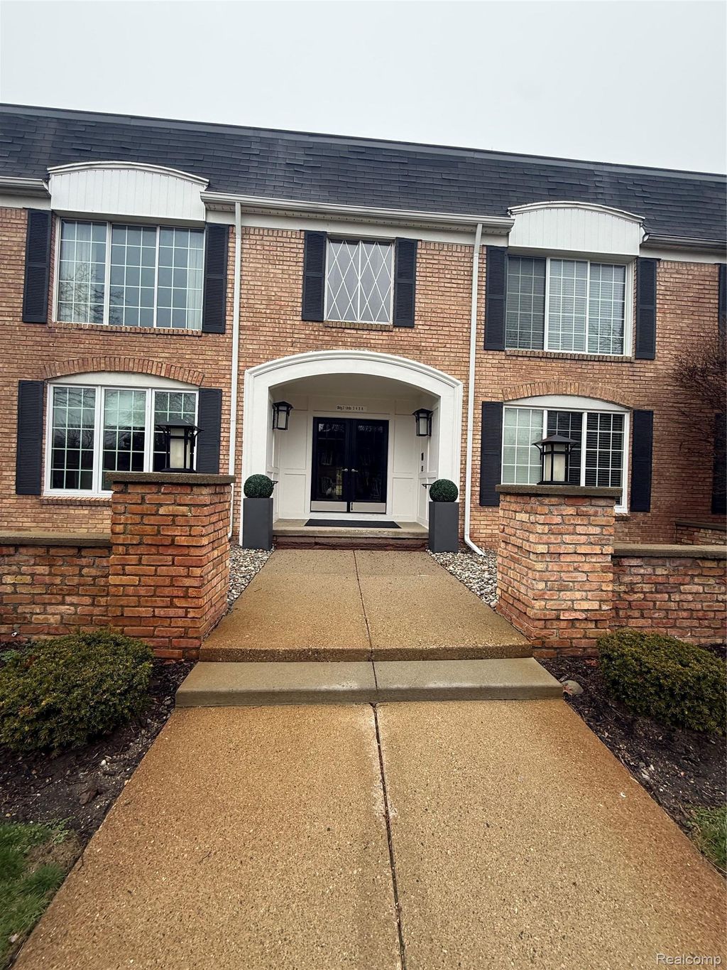 150 E Long Lake Road, Bloomfield Hills
