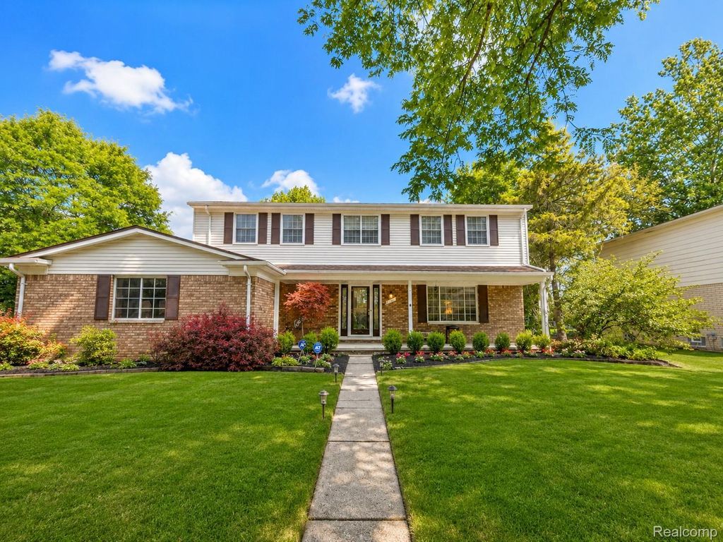 2754 Denise Drive, Troy city