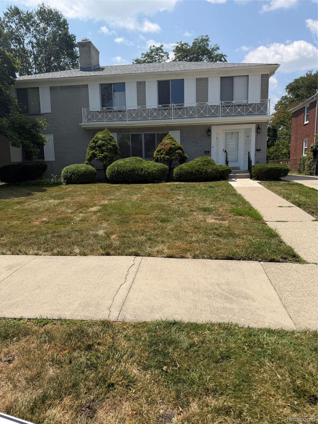 781 Harcourt Road, Grosse Pointe