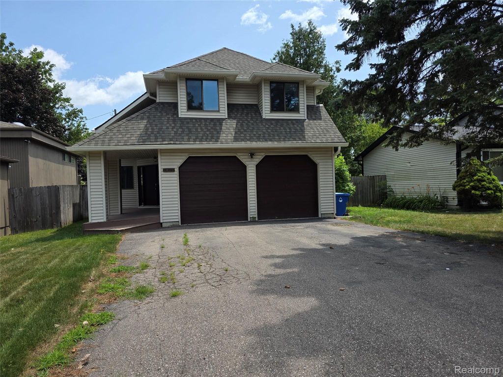 1039 Cobalt Avenue, Waterford