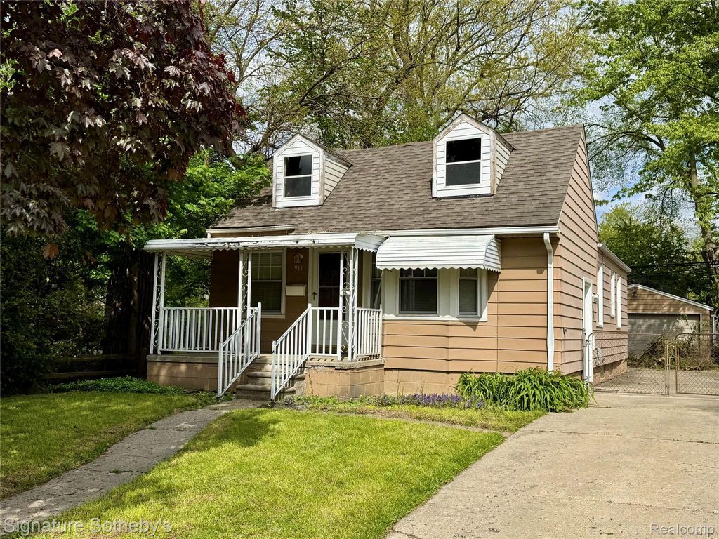 911 S Wilson Avenue, Royal Oak city