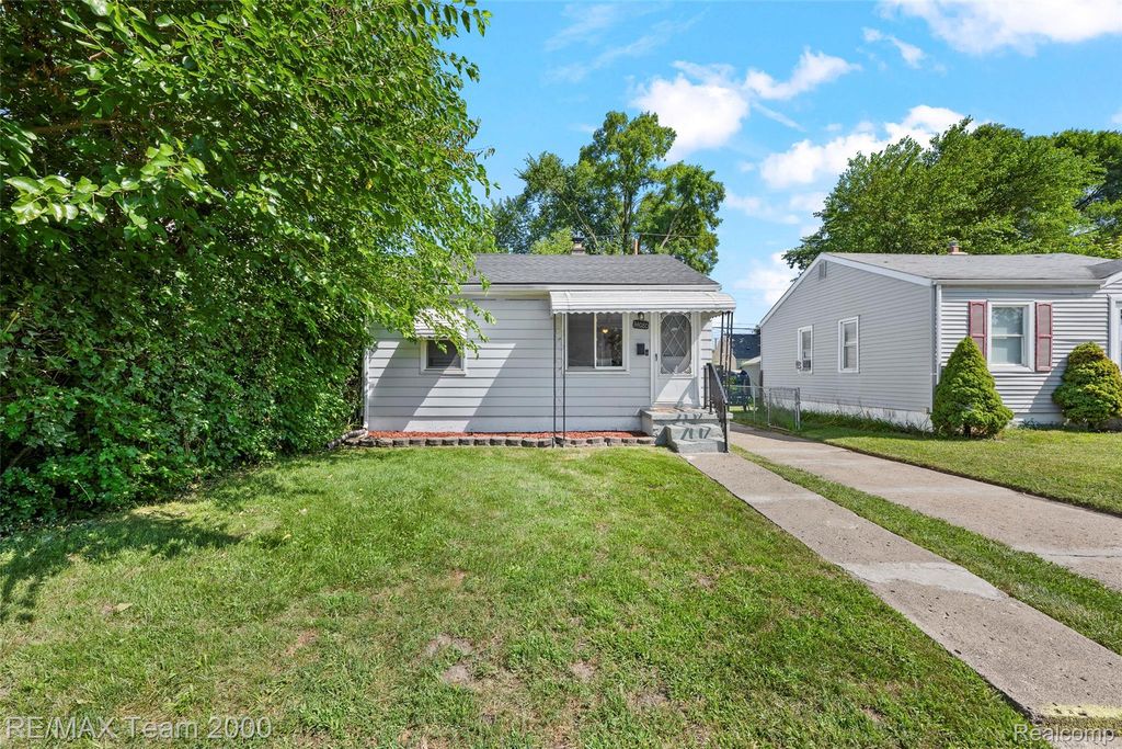 34080 Harroun Street, Wayne city