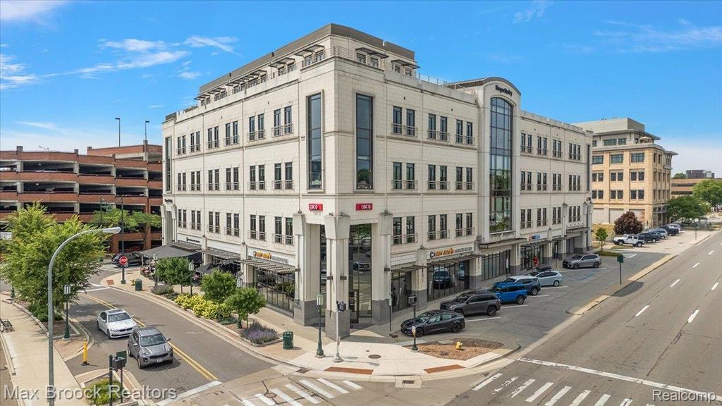 34901 Woodward Avenue 5th Floor, Birmingham city