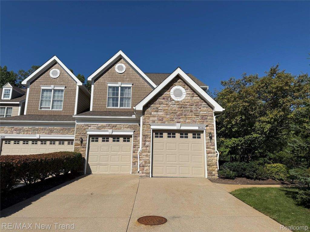 26360 Fieldstone Drive, Novi