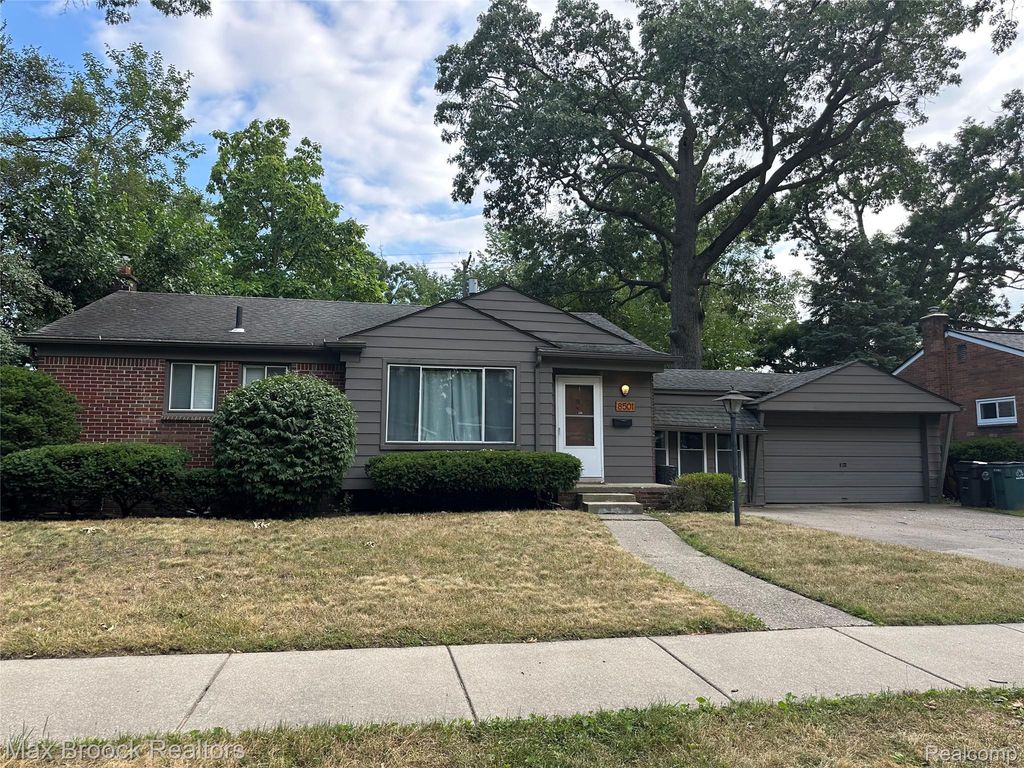 8501 Northfield Boulevard, Oak Park city