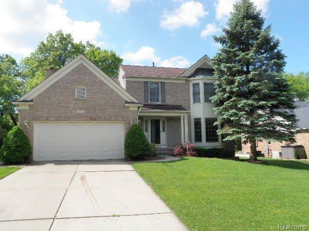 3743 Rolling Hills Road, Orion charter township