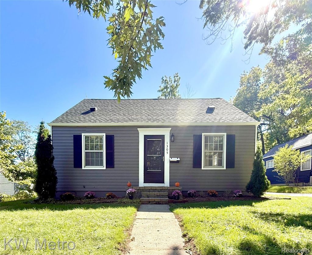1305 Collegewood Street, Ypsilanti