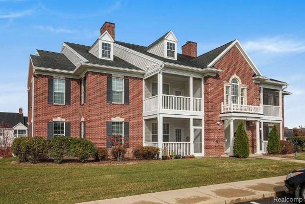1035 E Summerfield Glen Circle, Ann Arbor