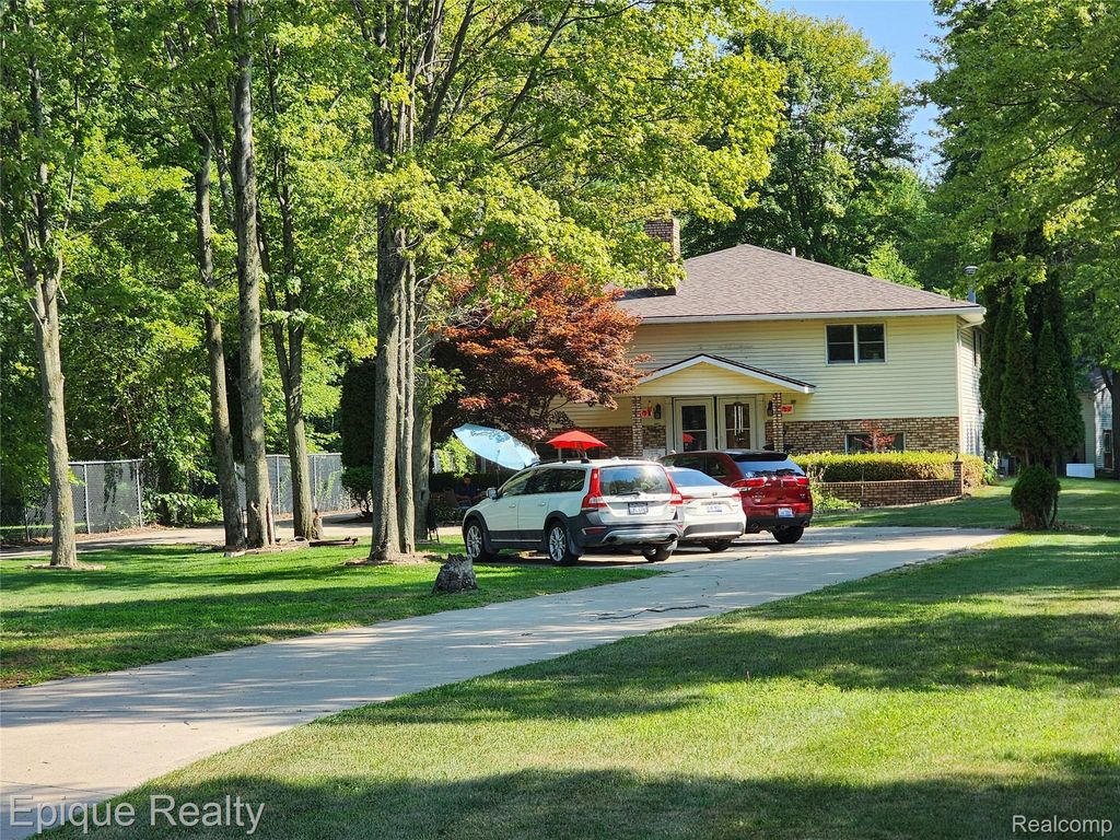 5637 Lapeer Road 5637, Kimball