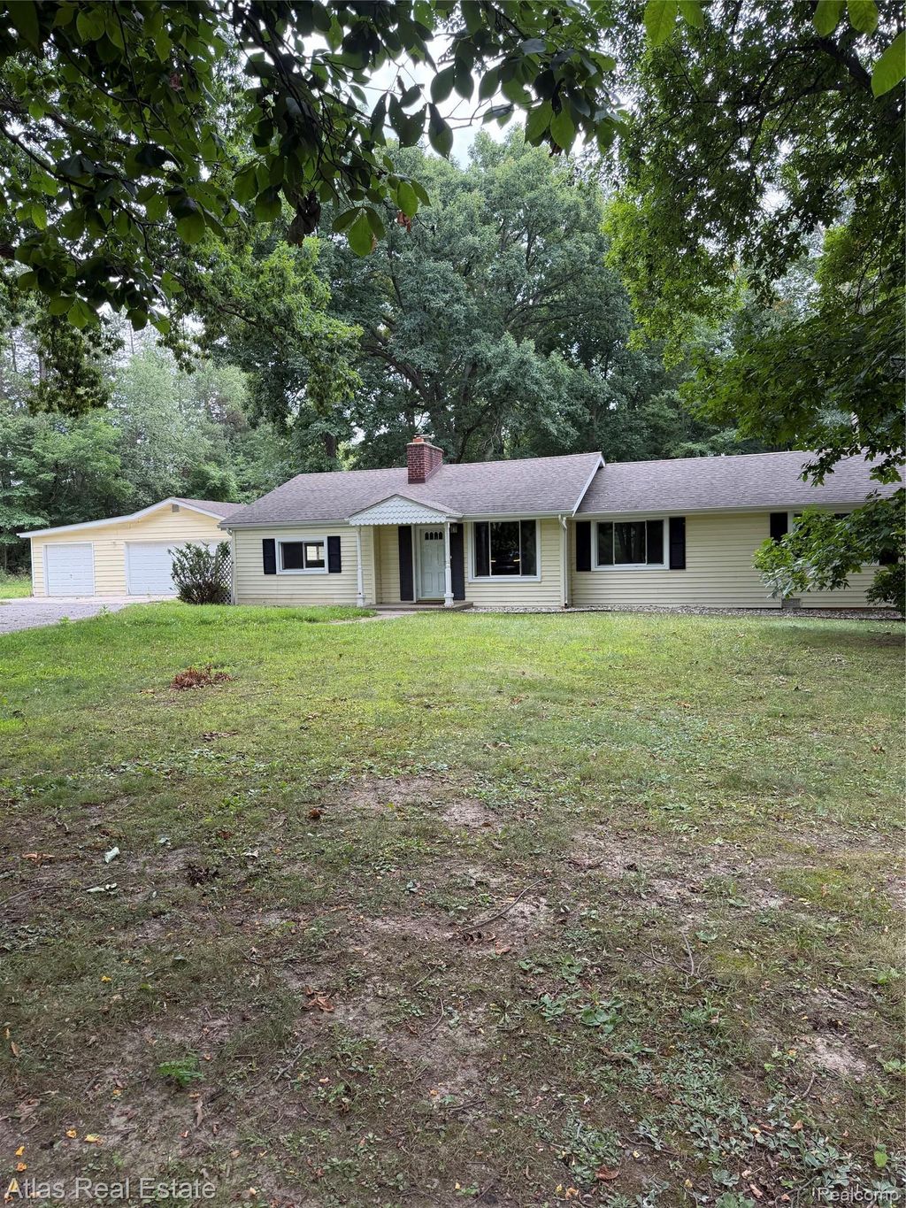 10492 Horton Road, Atlas township