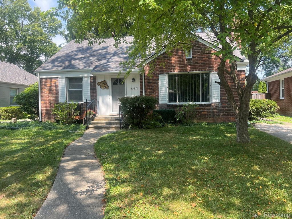 2527 Buckingham Avenue, Birmingham city