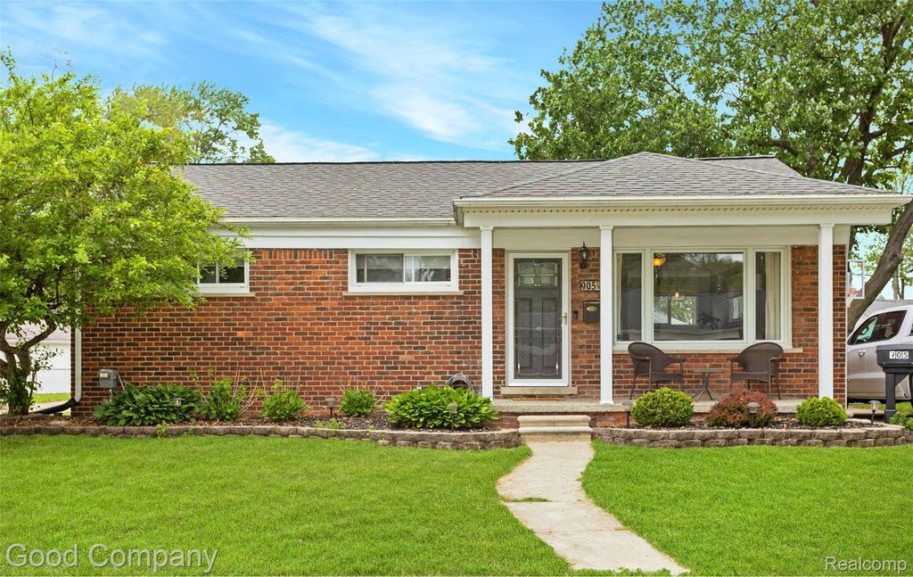 905 Parliament Avenue, Madison Heights city