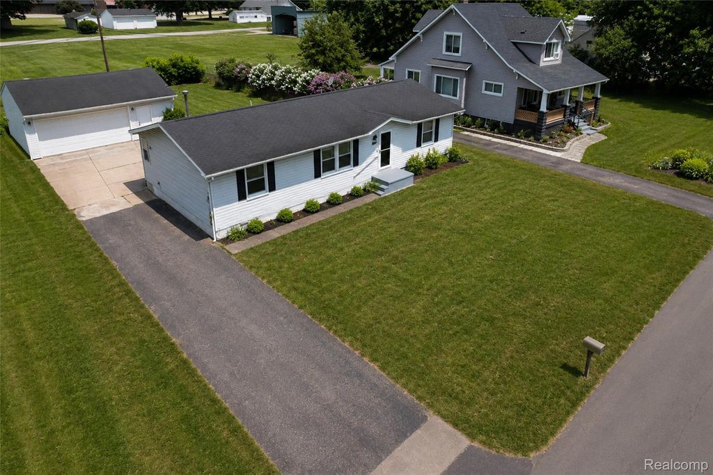 15060 Michael Street, Taylor city