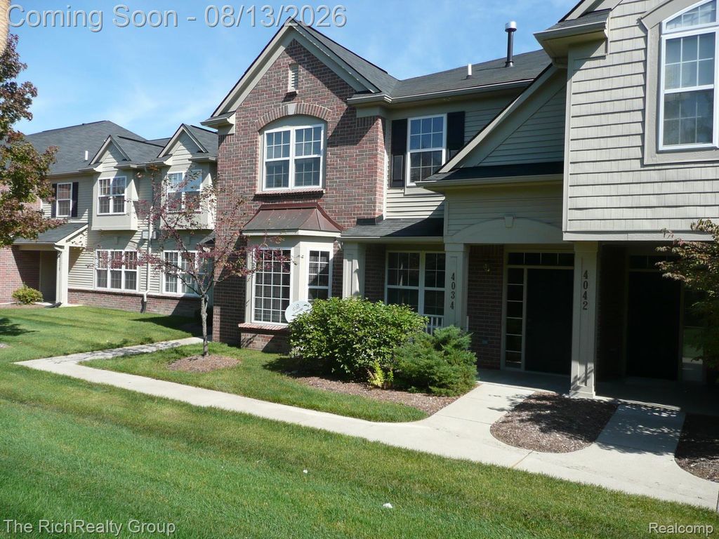 3962 Radcliff Drive, Canton