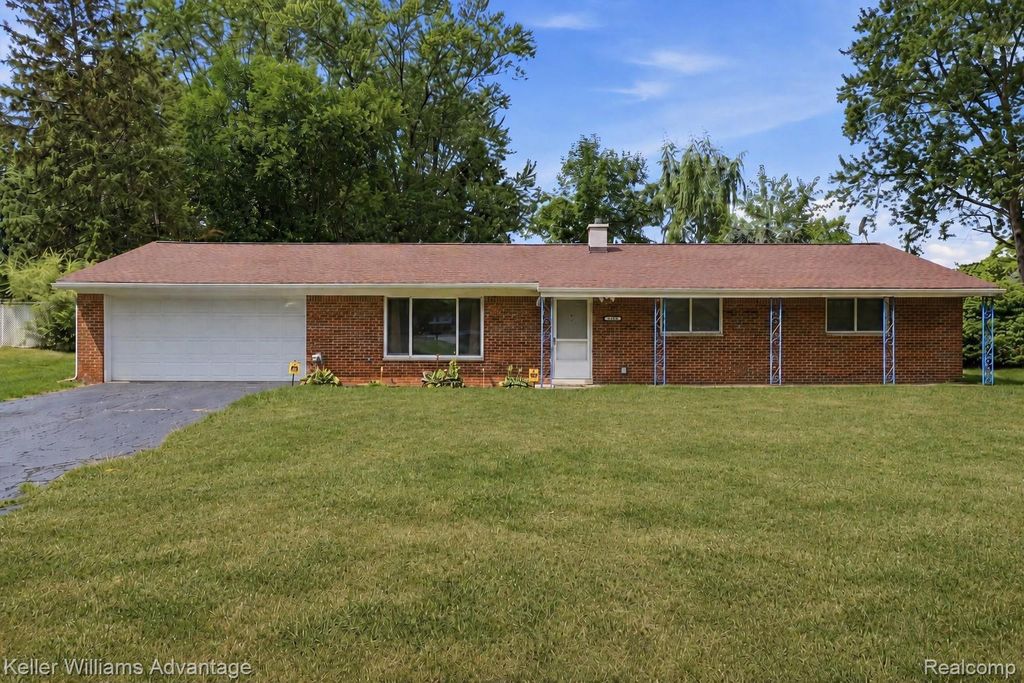 23645 Ripple Creek, Novi city
