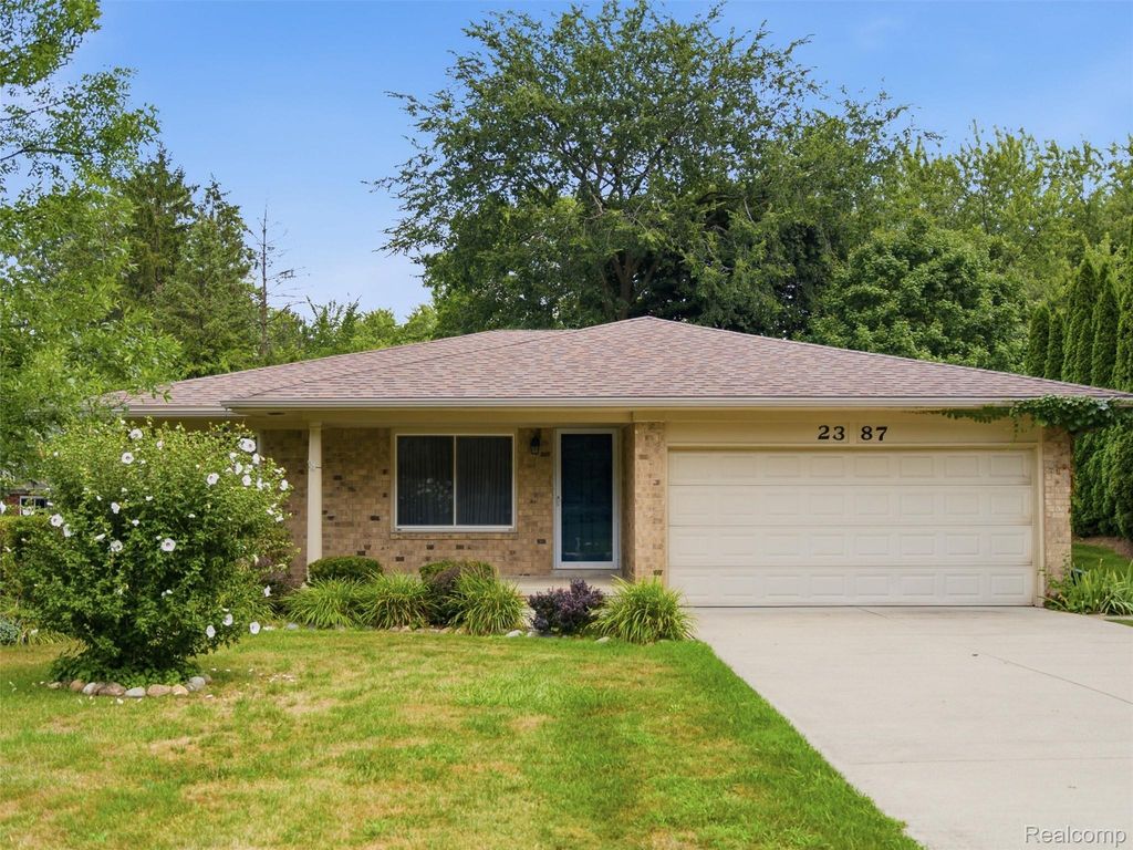 2387 Sanders Place, Bloomfield Hills city