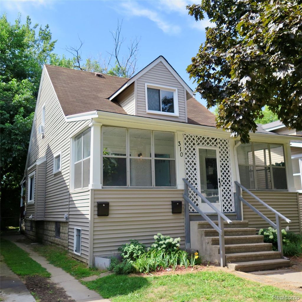 310 College Street, Ferndale city