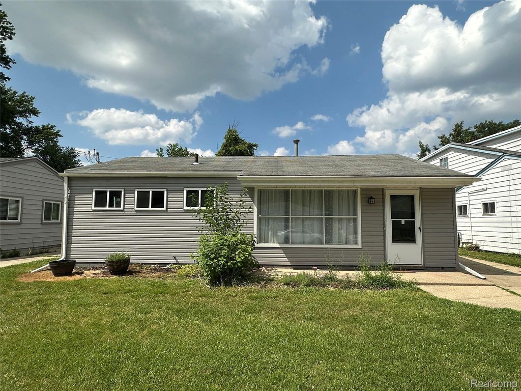 1615 E Greig Avenue, Madison Heights city