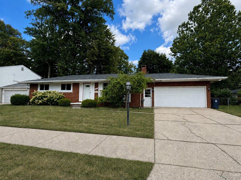 319 Amelia Avenue, Royal Oak city