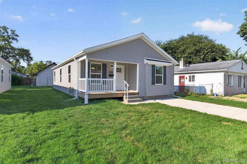 11076 Maxwell Avenue, Warren city