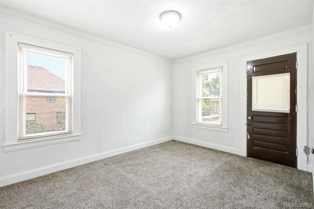 17214 Roselawn Street, Detroit city