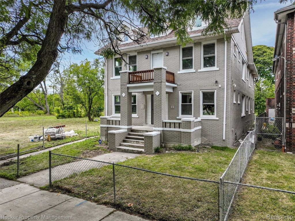5124 W Chicago Street Apt 2, Detroit