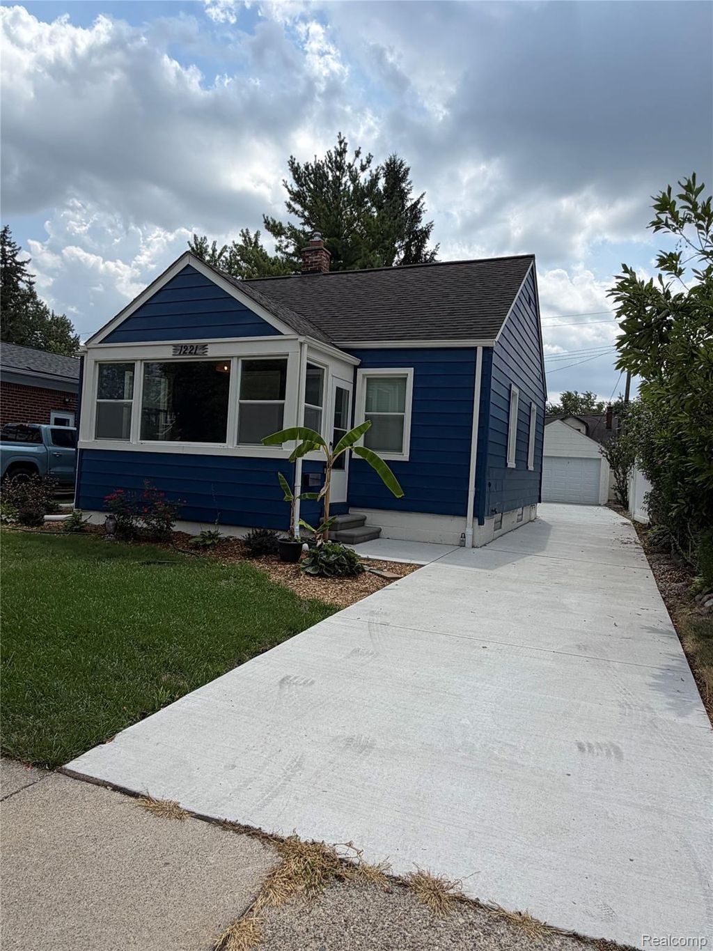 1221 West Boulevard, Berkley city