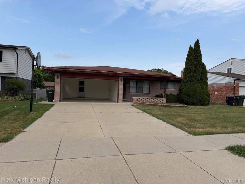4741 Bloomfield Drive, Sterling Heights city