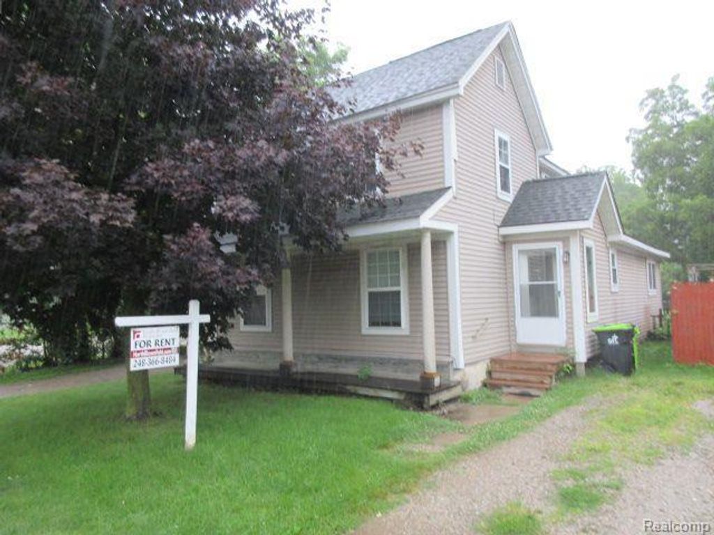 301 S East Street 1, Fenton city