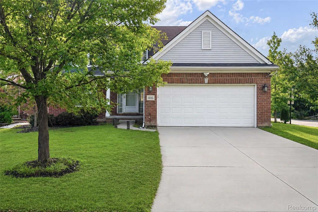 446 Cherry Stone Drive, Canton charter township