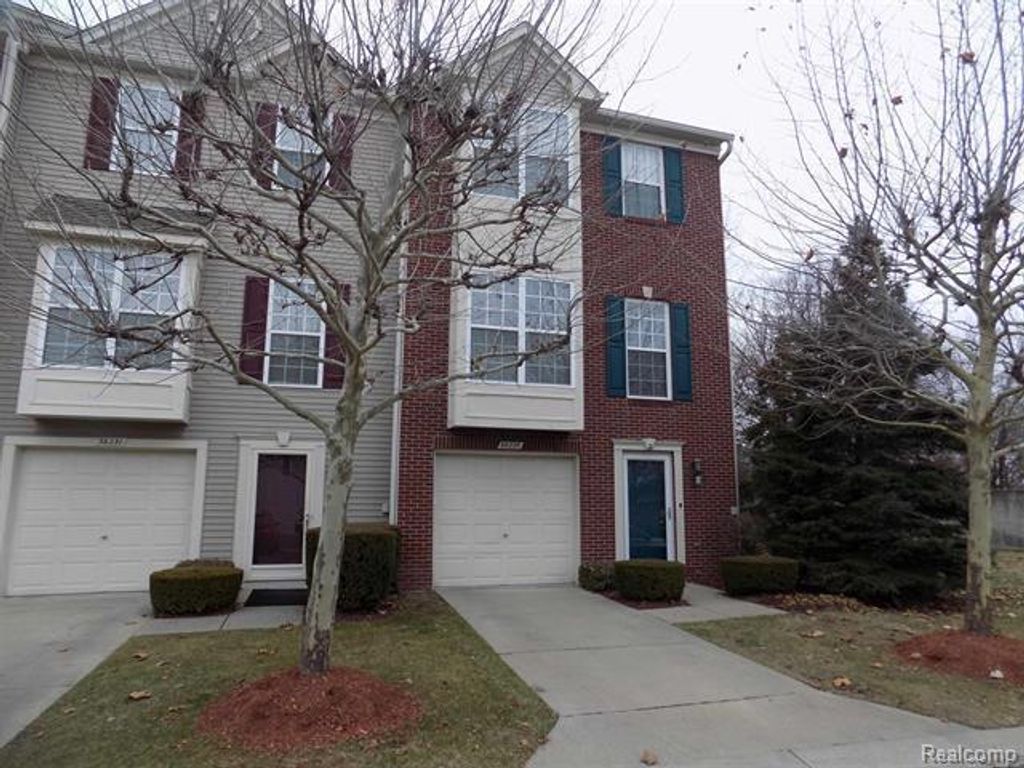 36225 Dominion Circle, Sterling Heights