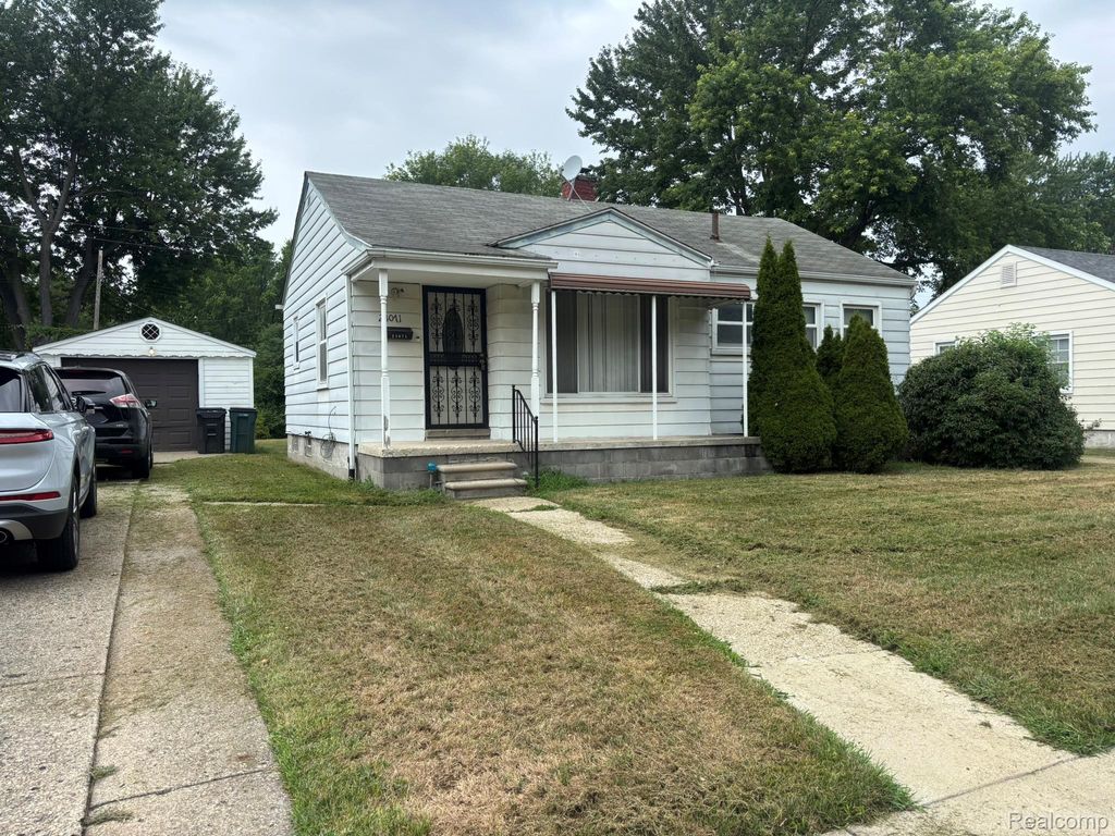 23071 Ithaca Street, Oak Park city
