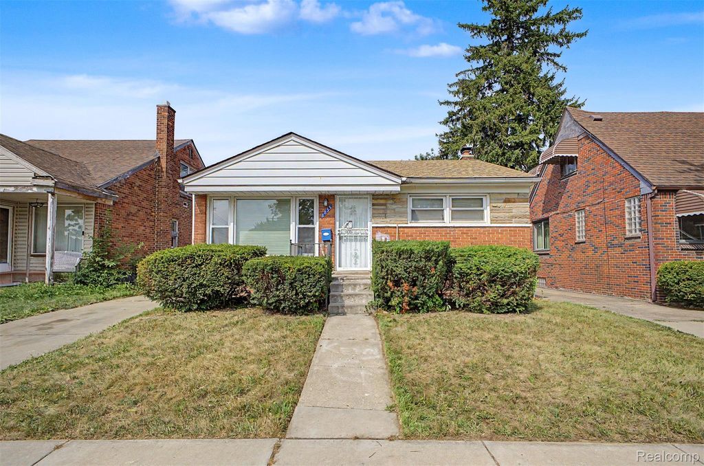 8835 Robson Street, Detroit city