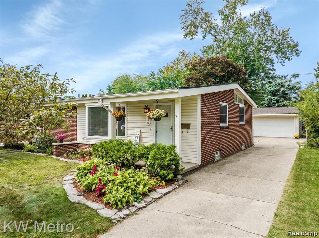 320 W La Salle Avenue, Royal Oak
