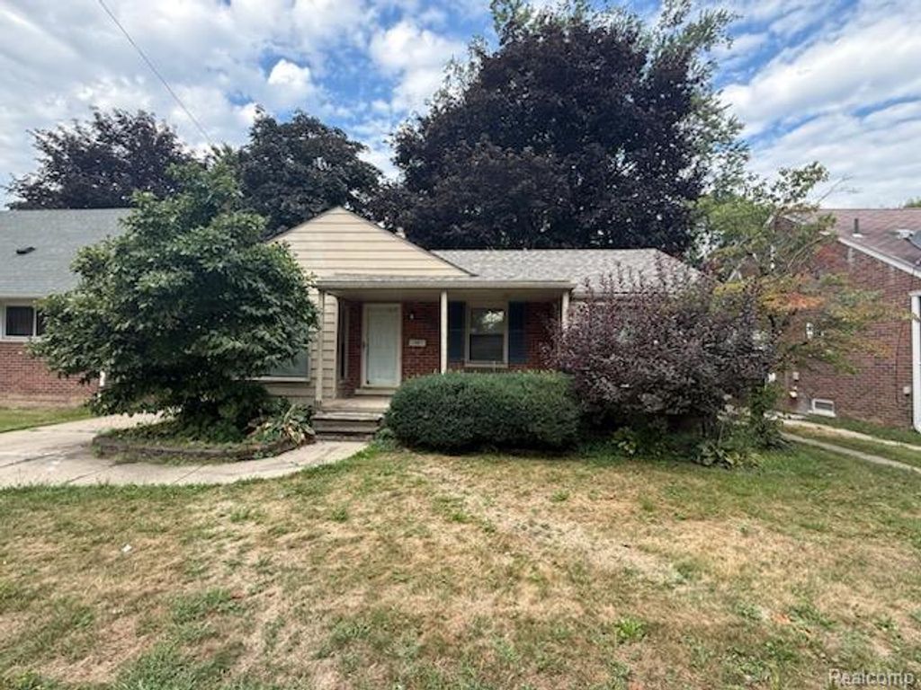 10005 Grayfield, Redford