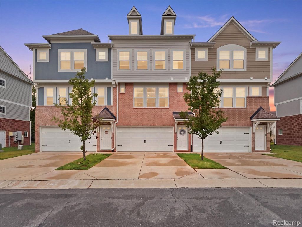 5927 Picall Drive, Troy