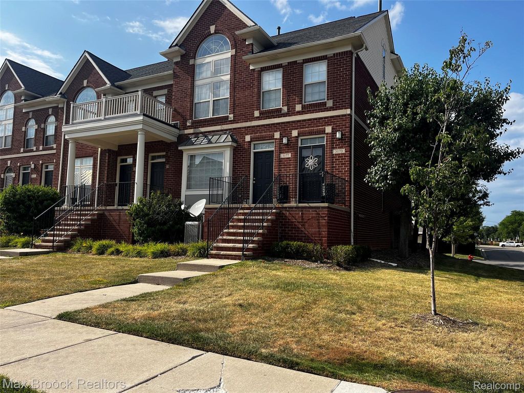 3177 Newbury Place, Troy