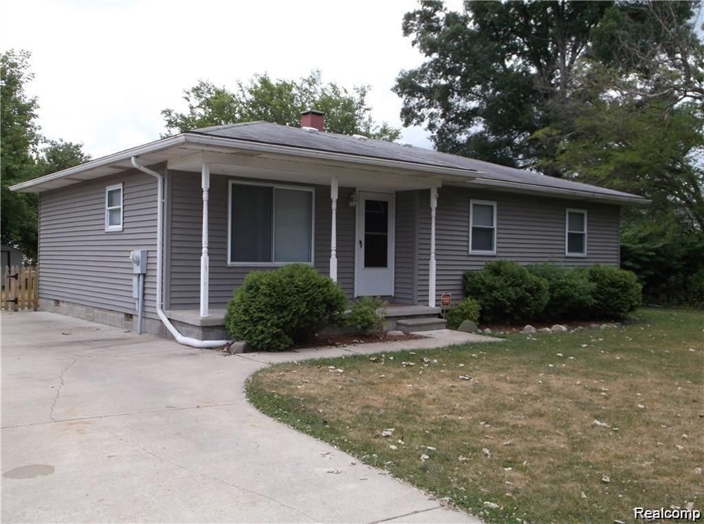 412 Sherwood Court, Holly village