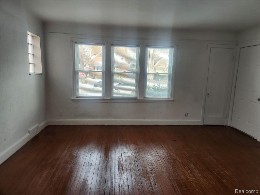16723 Asbury Park, Detroit city